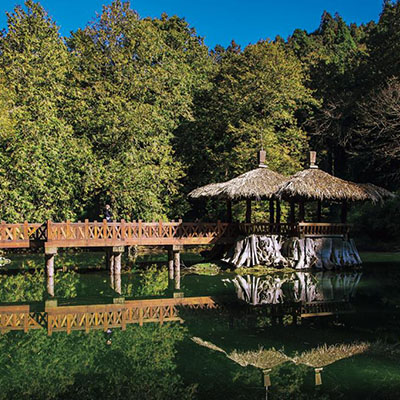 Jiemei (Sister) Lakes