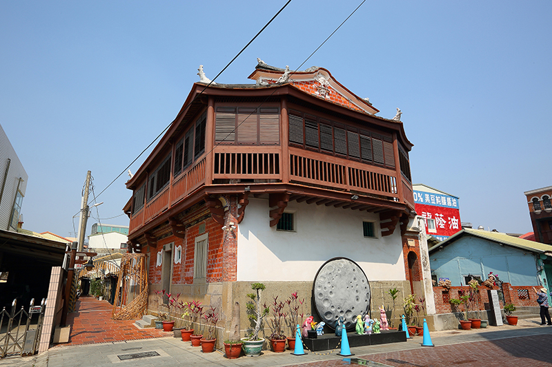 Bangunan Bajiao (Oktagon)