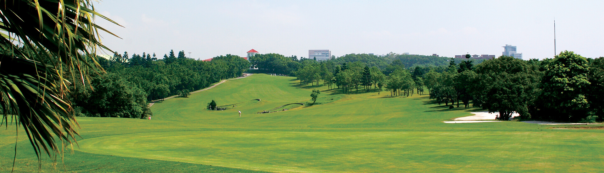 Golf Club Empty