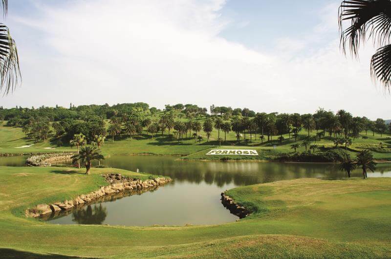 TY Golf Club lakeside 